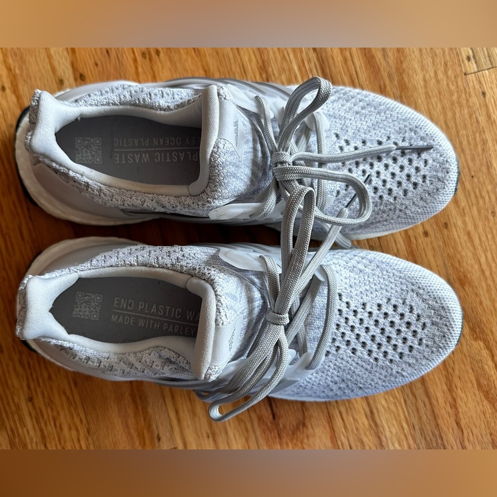 Adidas ULTRABOOST DNA 5.0 SHOES grey